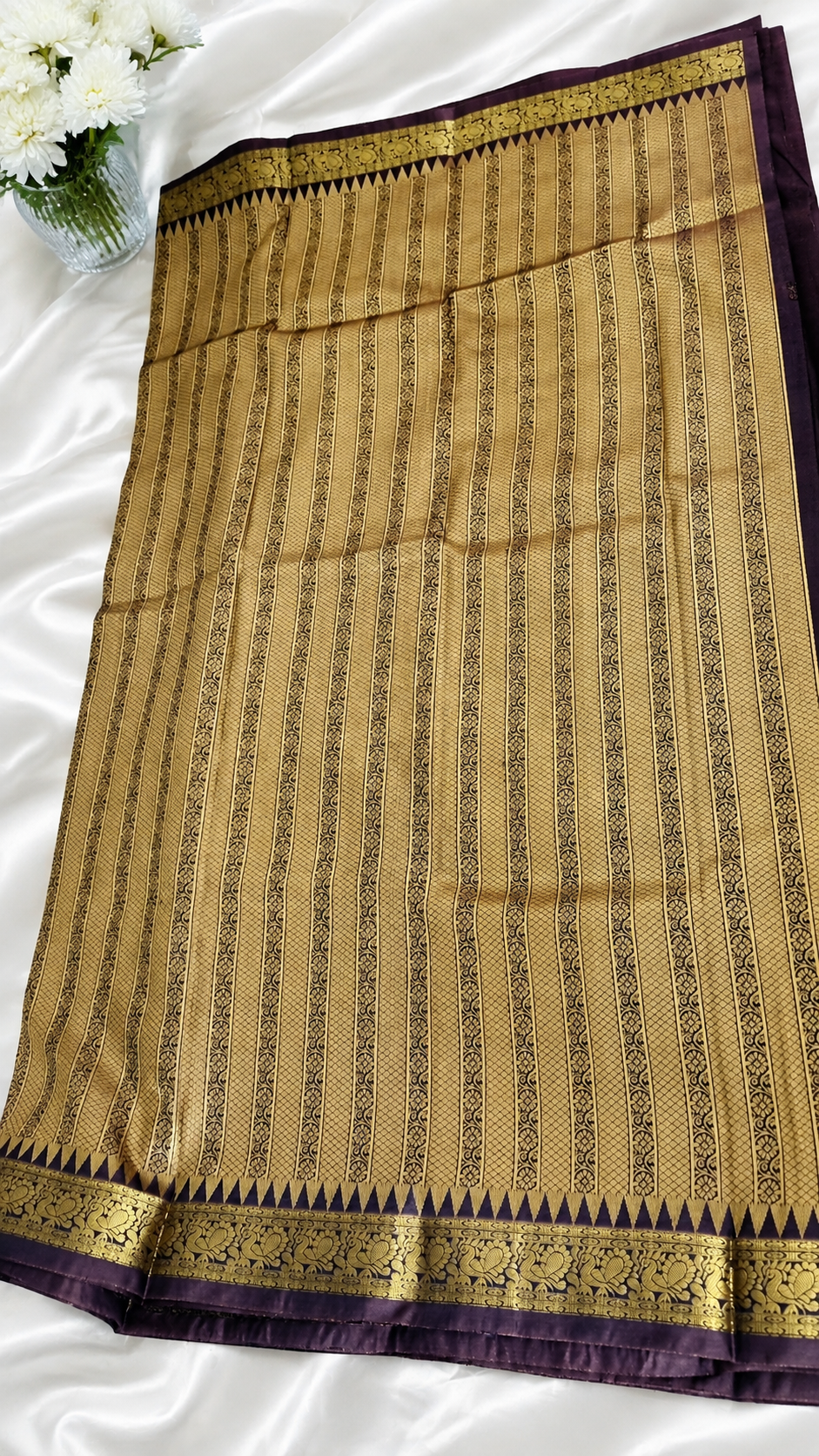 ✨ Elegant Coffee Brown Kanjivaram Saree with Golden Zari Pallu