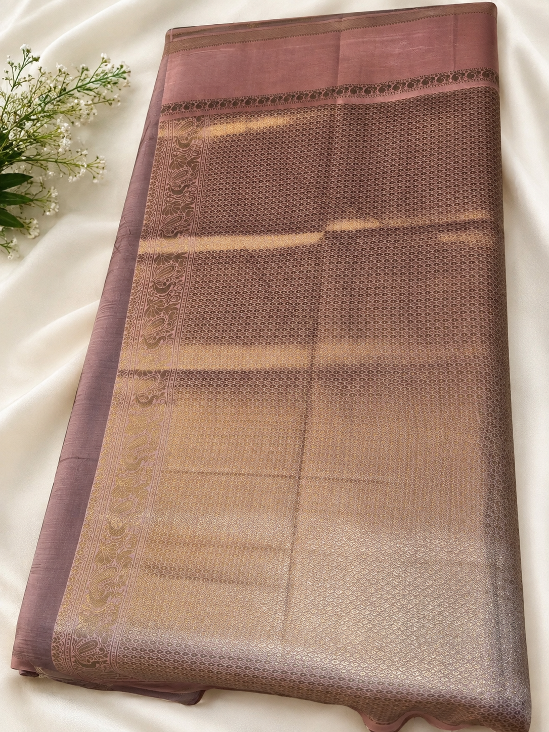 🌿 Bottle Green Kanjivaram Soft Silk – Annapakshi Zari Bhutta