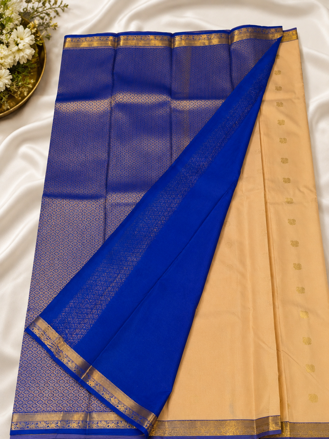 🌸 Beige-Peach Kanjivaram Soft Silk Saree with Rudraksha &amp; Annapakshi Zari Motifs