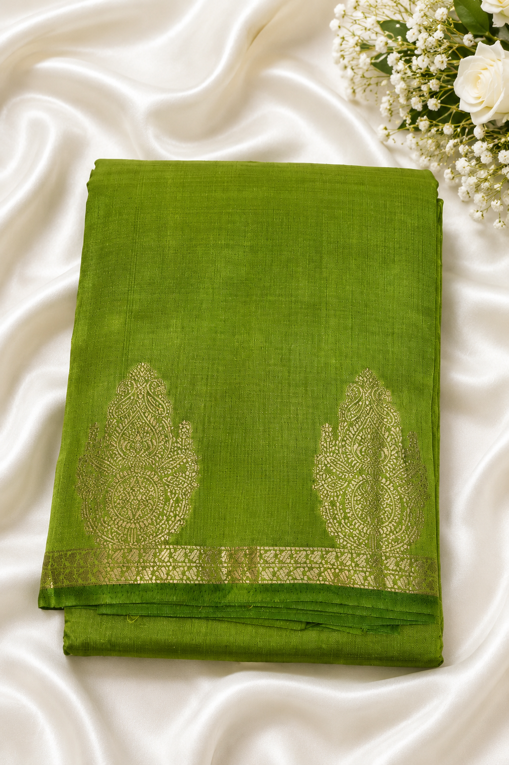 Emerald Green Kanchipuram Tussar Silk Saree with Golden Zari Bhutta & Blouse Piece